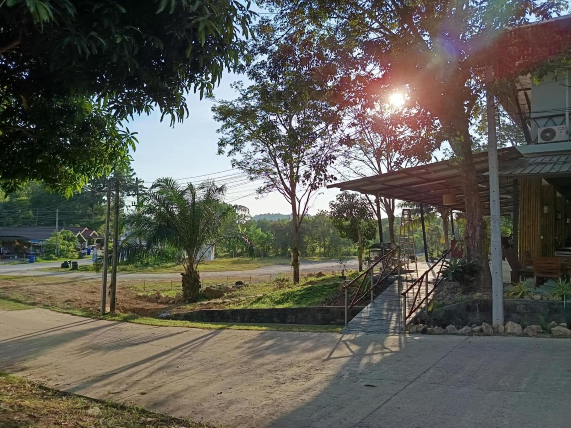 Green Gen Hotel, Mueang Phuket Ban Lo Ti Pa Exterior foto